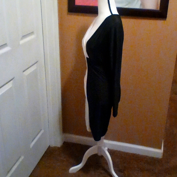Evening dress - Picture 4 of 4